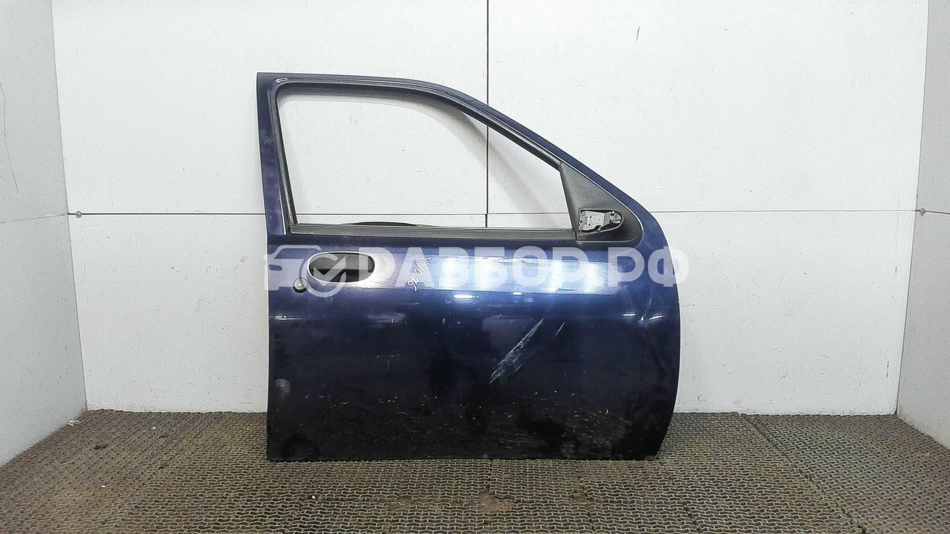Накладка стекла переднего правого для Fiesta 1995-2000